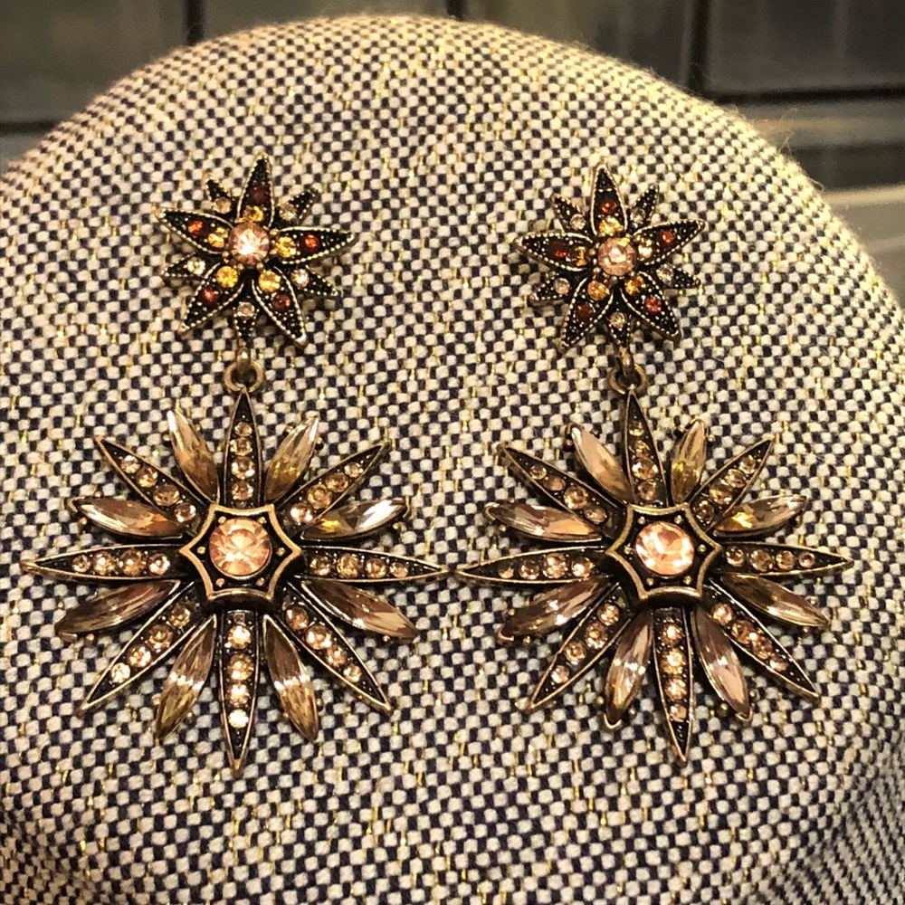 Champagne Gold color Star Earrings!